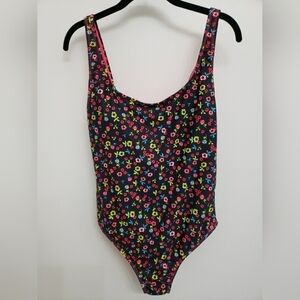 Kensie Floral Padded Swimsuit Sz M